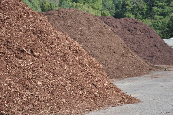 Brown Mulch Delivery in New York